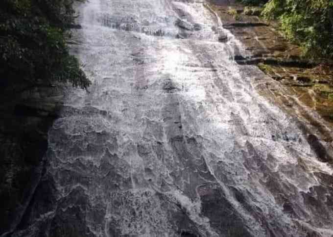 Locação chalés container Ruínas da Lagoinha Ubatuba